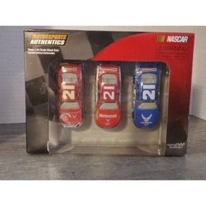 2006 Motorsports Authentics Wood Brothers #21 Little Debbie Racing Set -1:64 NEW